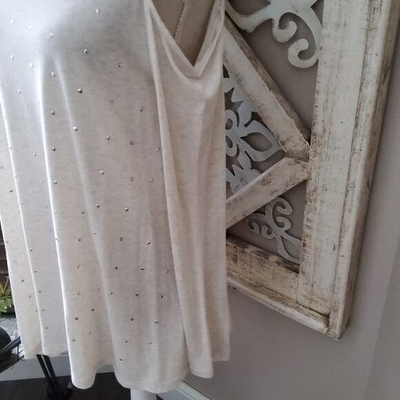 a.n.a. Women's Long Sleeve Asymmetric Cold Shoulder Rhinestone T-Shirt Tee - Picture 4 of 5